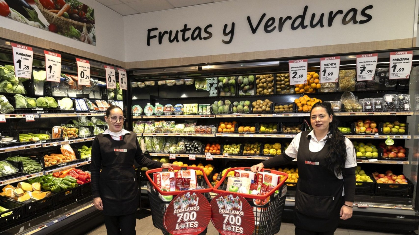SPAR Gran Canaria impulsa el ahorro de sus clientes con la entrega de 700 lotes de productos esenciales
