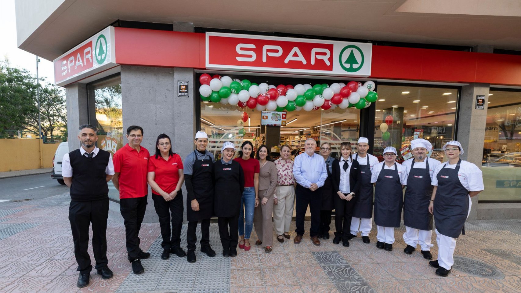SPAR El Pino abre en Vecindario tras una renovación que transforma la experiencia de compra
