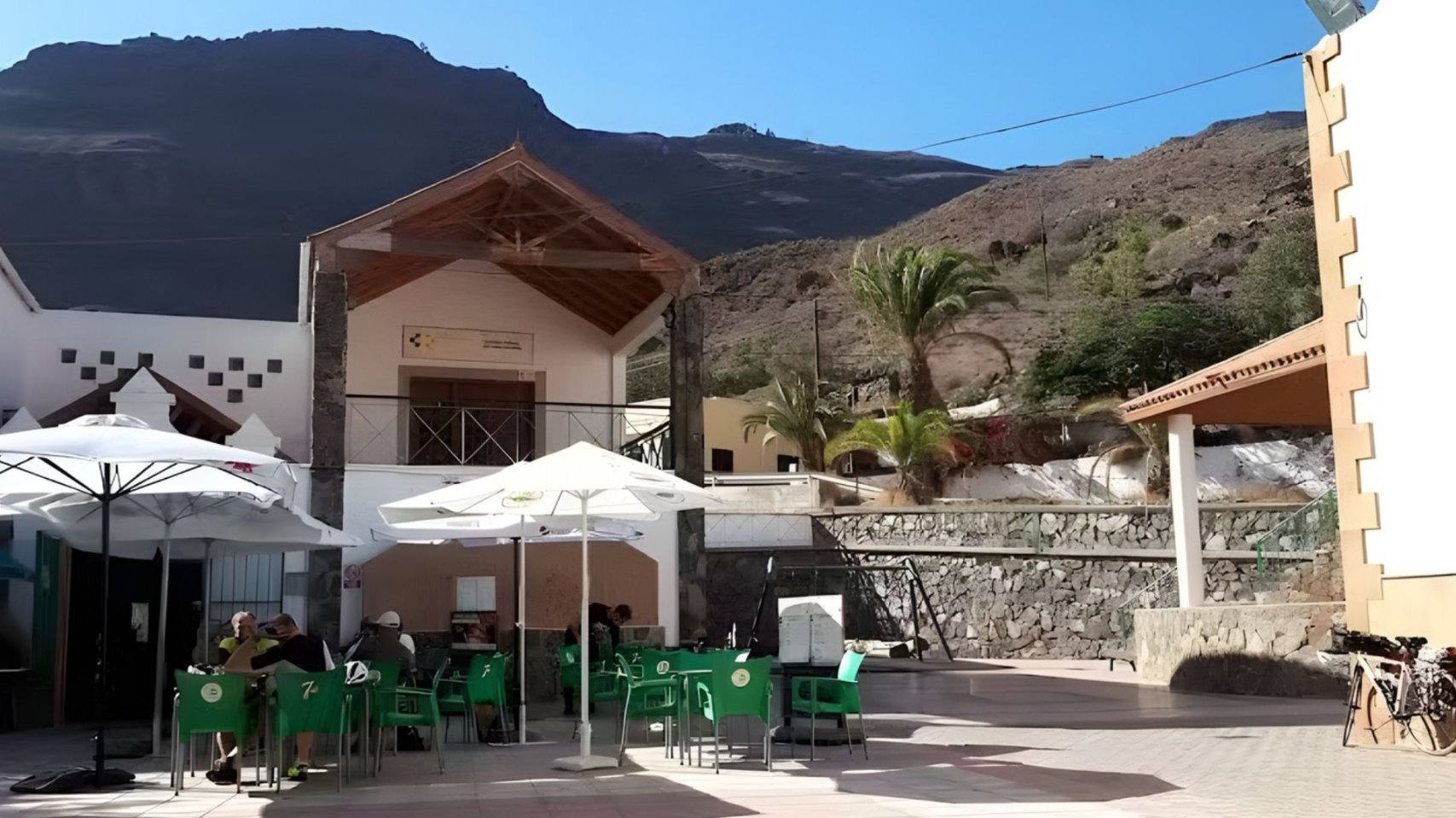 El ladrillo social en el Sur de Gran Canaria: Tirajana regulariza su frontera rural en Ayagaures