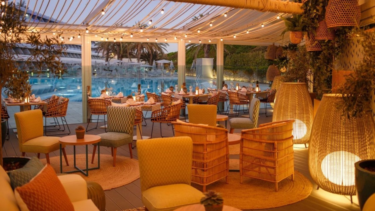 Terraza  Santa Mónica Suites Hotel