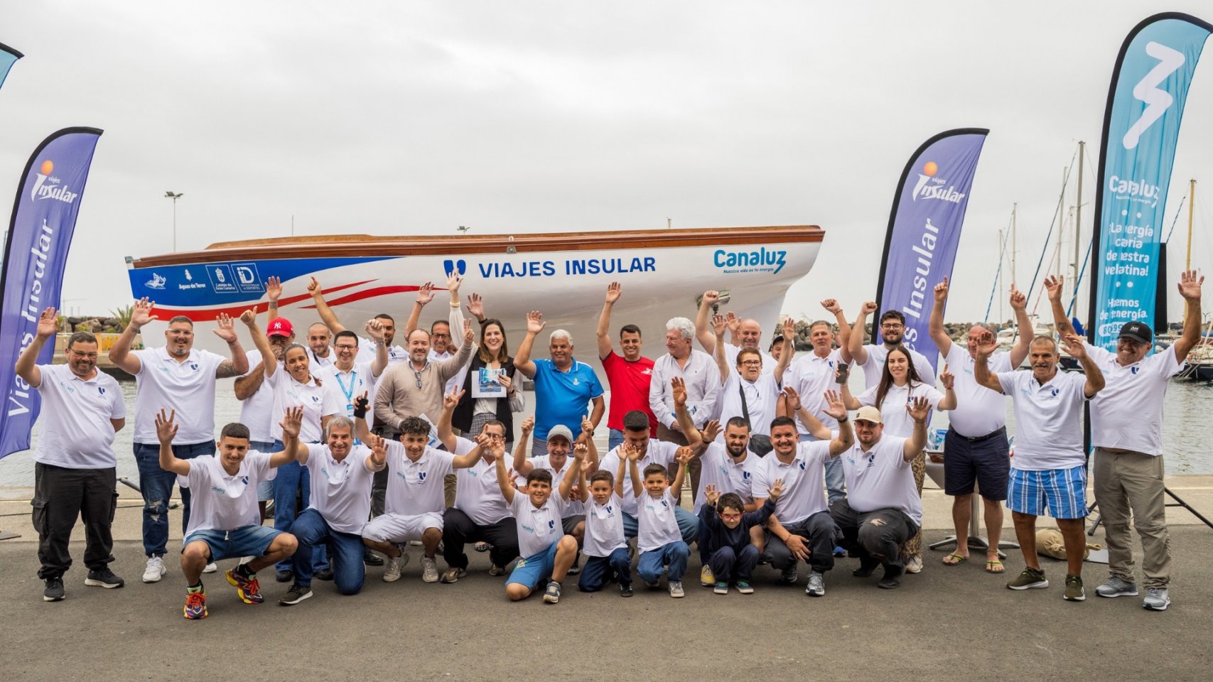 Viajes Insular Arenales Canaluz presenta su equipo para la temporada 2026 de Vela Latina Canaria