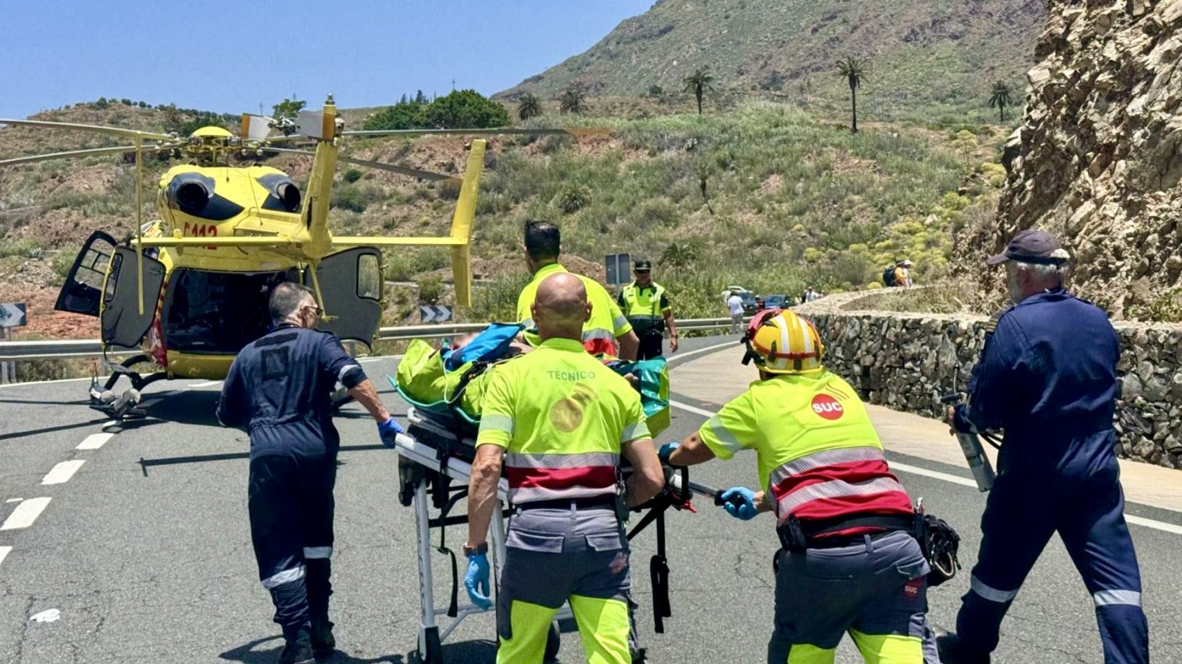 Un motorista resulta gravemente herido tras sufrir una caída en la carretera GC-60, Fataga