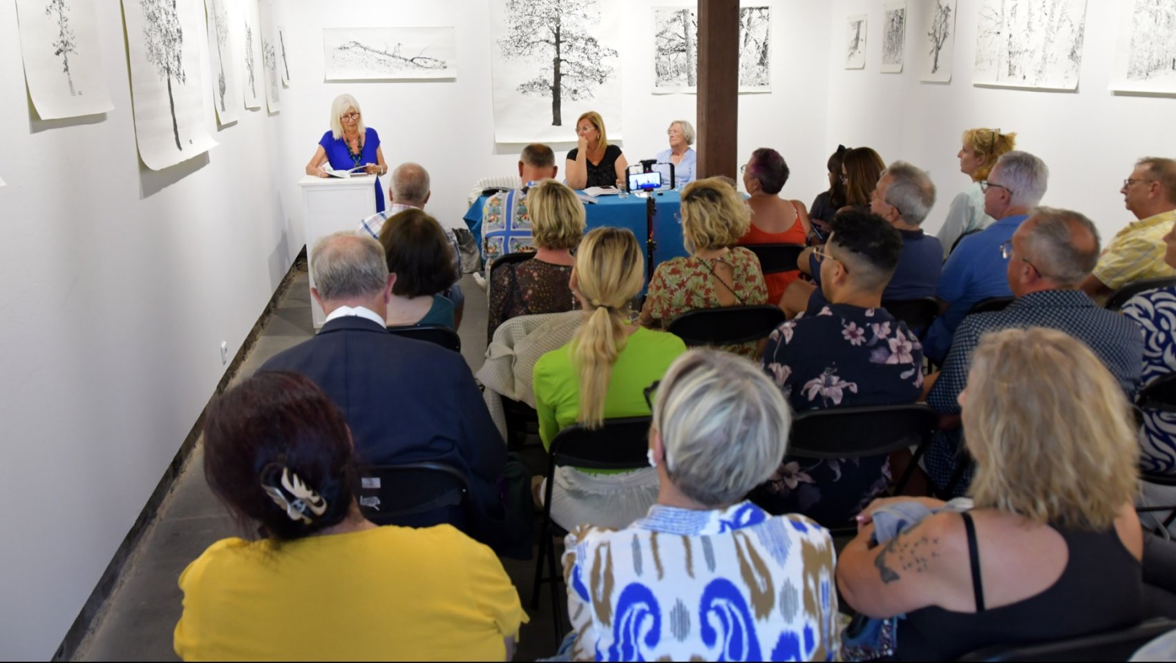 PRESENTACION LIBRO - FOUR HOURS FROM LONDON DE JEANNIE VAN ROMPAEY15