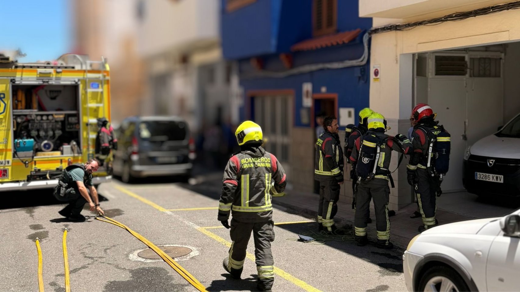 Un incendio calcina el invernadero de la azotea de una vivienda en Doctoral