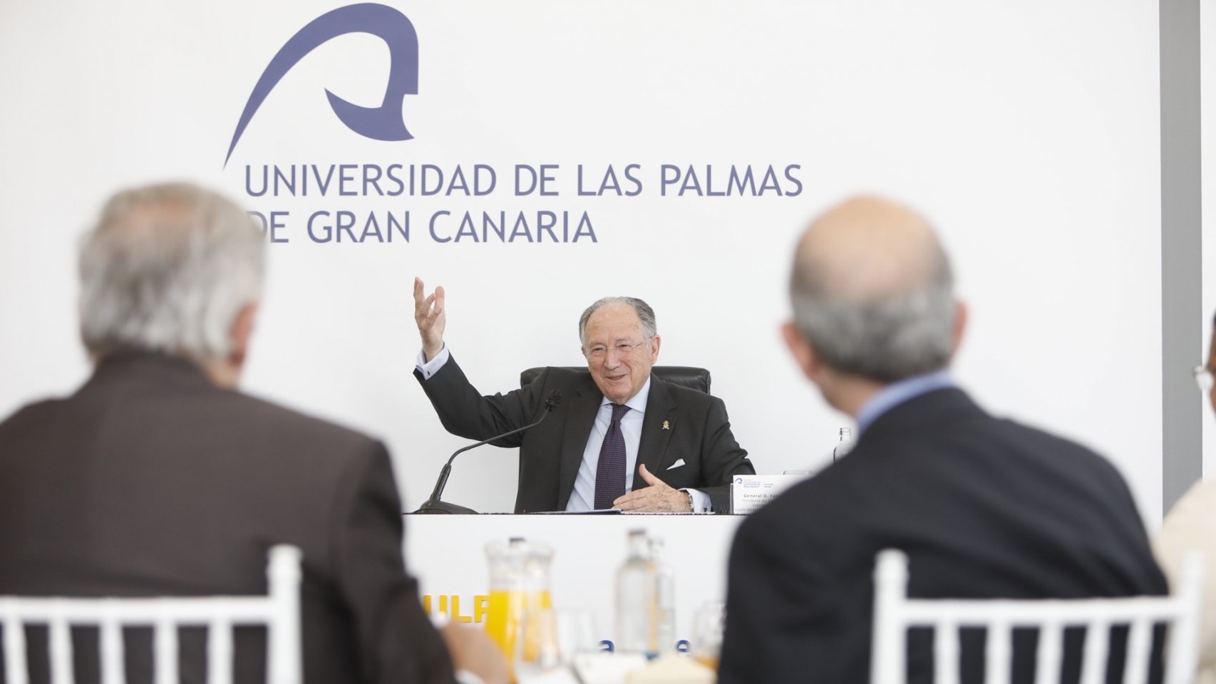 Felix Sanz Roldan durante su intervencion