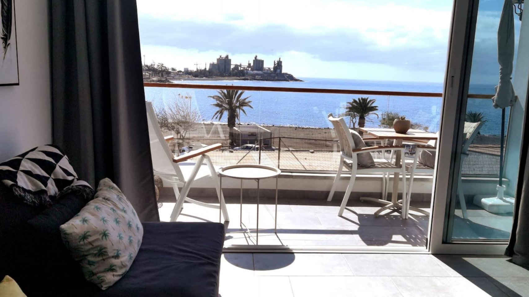 Evita un desahucio de su expareja al aportar un certificado de Airbnb en el sur de Gran Canaria